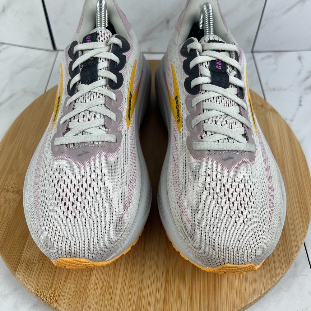 Brooks Ghost 17 Womens Size 9 2E X-WIDE Oyster Apricot Running Shoes 1204312E070 - Picture 4 of 12